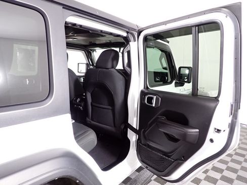 Used 2023 Jeep Wrangler Unlimited Sport AWD/4WD image 29