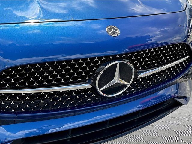 Used 2024 Mercedes-Benz CLE 300 4MATIC Coupe image 32