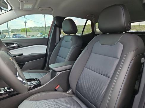 New 2025 Chevrolet Trax LT w/ Driver Confidence Package image 16