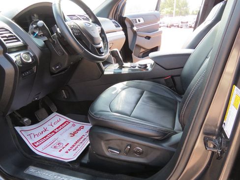 Used 2017 Ford Explorer Limited w/ Equipment Group 301A AWD/4WD image 15