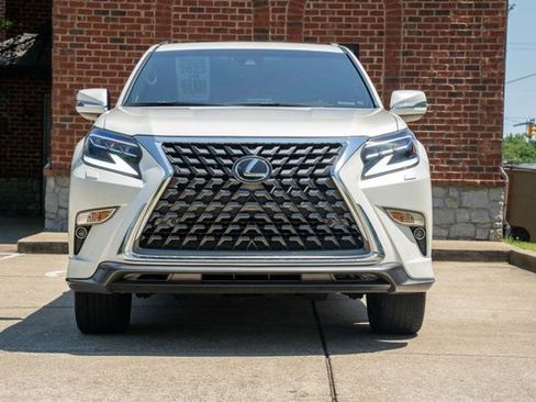 Used 2023 Lexus GX 460 Premium AWD/4WD image 2