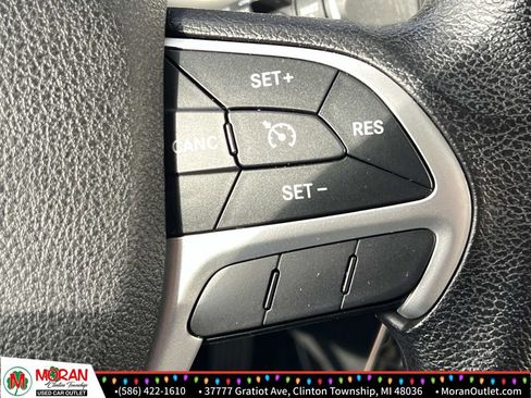 Used 2016 Jeep Cherokee Sport image 22