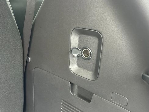 New 2026 Kia Carnival EX image 38