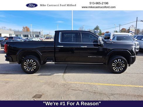 Used 2024 GMC Sierra 2500 Denali Ultimate w/ Max Trailering Package image 6