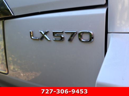 Used 2018 Lexus LX 570 4WD image 5