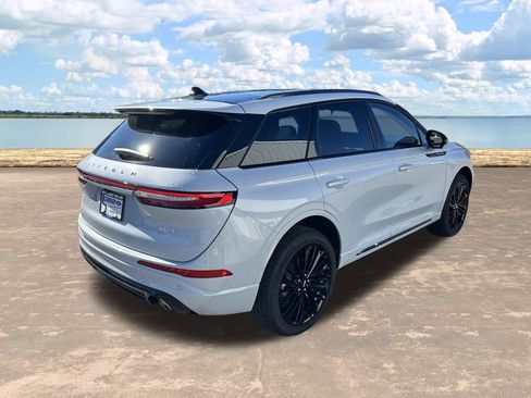 Used 2025 Lincoln Corsair Reserve w/ Equipment Group 202A image 5