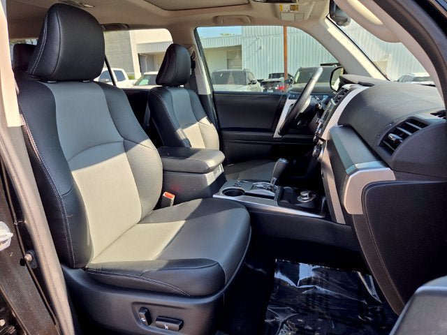 Used 2023 Toyota 4Runner SR5 Premium w/ Moonroof Package AWD/4WD image 21