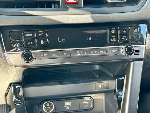 New 2026 Kia Seltos EX FWD image 16