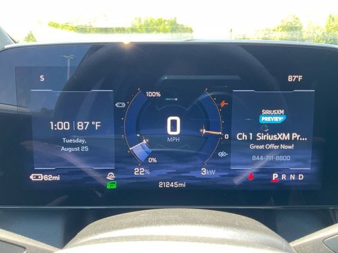 Used 2025 Chevrolet Equinox EV LT FWD image 18