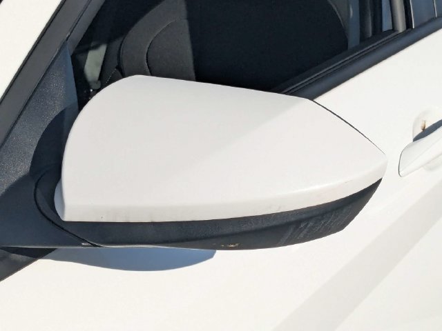 Used 2026 Hyundai Elantra SE FWD image 14