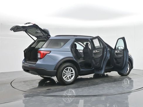 New 2025 Ford Explorer Active w/ Active Comfort Package image 5