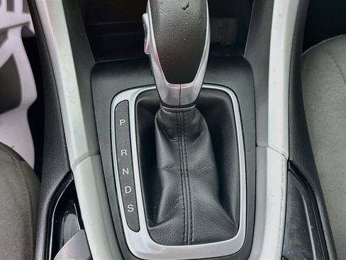 Used 2015 Ford Fusion S FWD image 16
