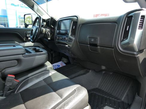 Certified 2019 Chevrolet Silverado 2500 LTZ w/ Duramax Plus Package AWD/4WD image 15