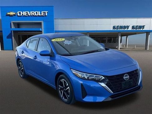 Used 2025 Nissan Sentra SV FWD image 1