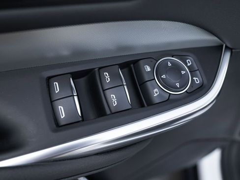 Used 2021 Cadillac XT4 Premium Luxury w/ Cold Weather Package image 21