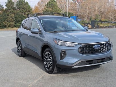 Certified 2024 Ford Escape SE w/ PHEV Premium Package