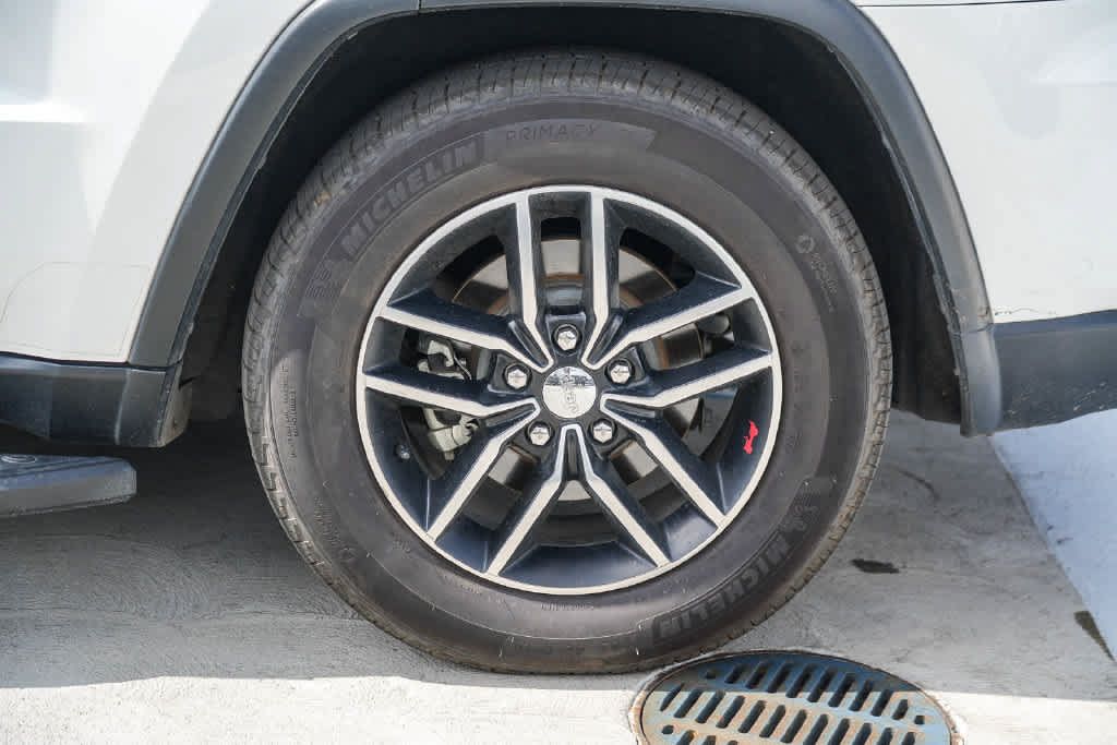 Used 2018 Jeep Grand Cherokee Trailhawk w/ Trailhawk Luxury Group AWD/4WD image 10