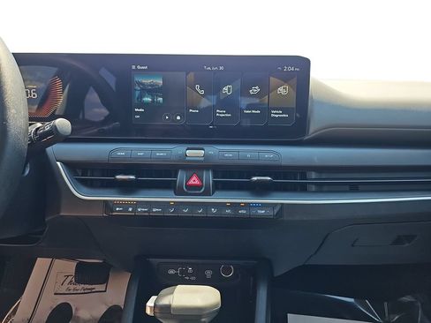 Used 2025 Kia K4 FWD image 20