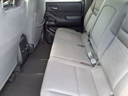 Used 2023 Nissan Frontier SV w/ Technology Package image 11