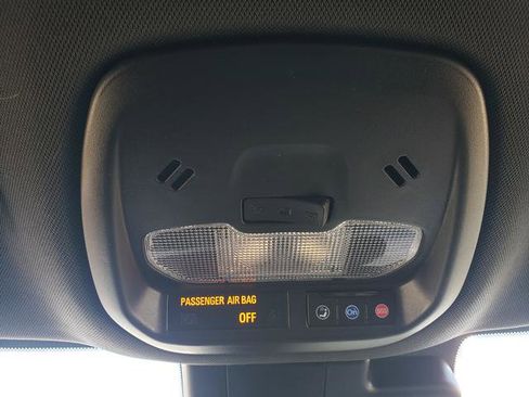 Used 2024 Chevrolet Trax RS w/ Driver Confidence Package image 23