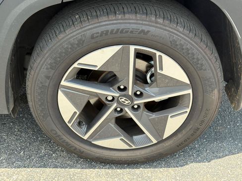 Used 2025 Hyundai Tucson SEL FWD image 14