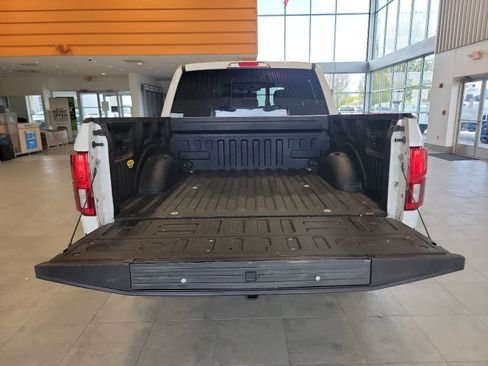 Used 2020 Ford F150 Lariat w/ Equipment Group 502A Luxury AWD/4WD image 40