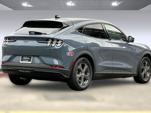 Used 2023 Ford Mustang Mach-E Select image 3