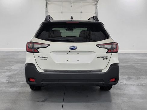 Used 2025 Subaru Outback Onyx Edition XT AWD/4WD image 8