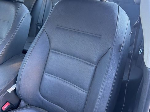 Used 2011 Volkswagen Jetta TDI image 5