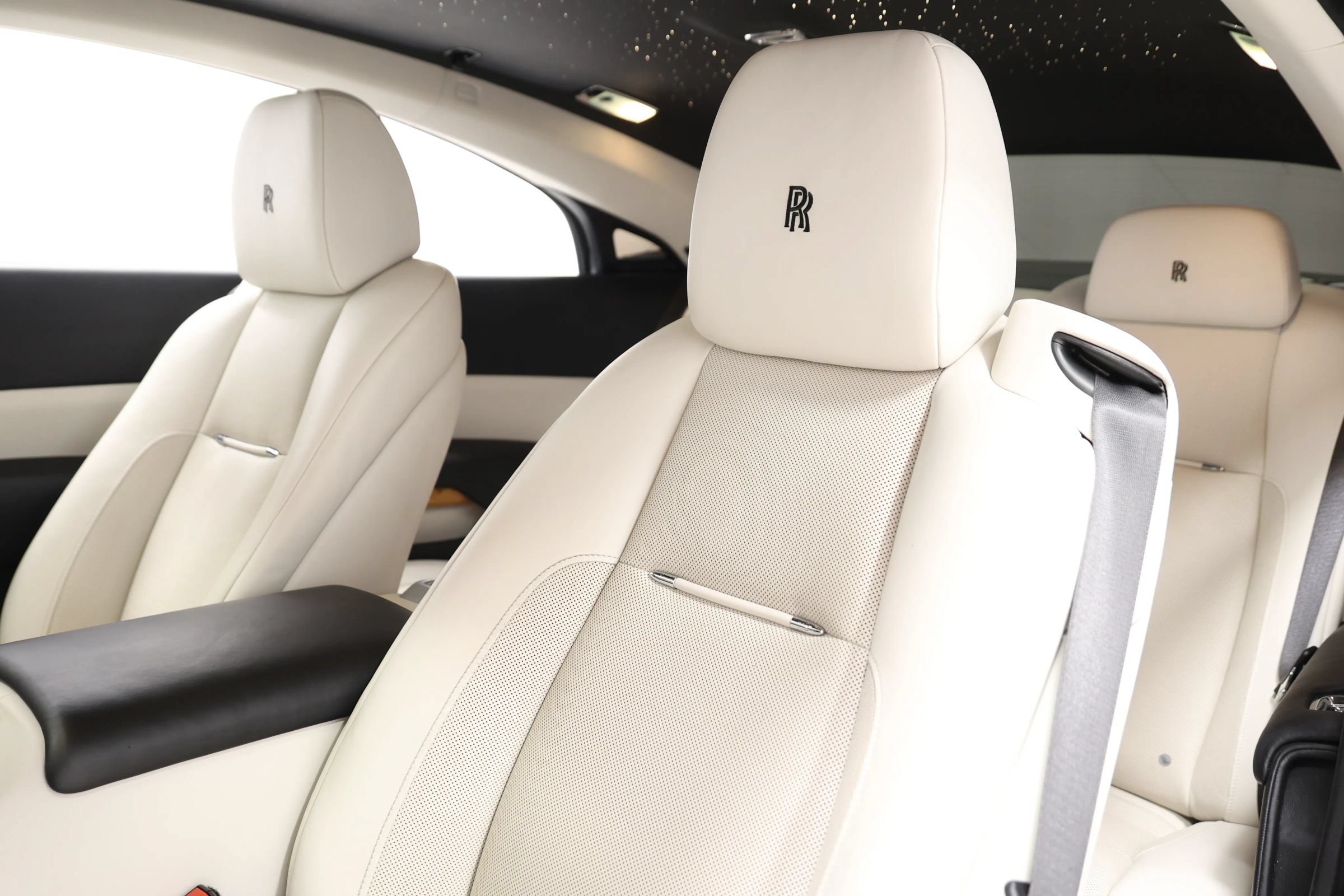Used 2017 Rolls-Royce Wraith RWD image 21