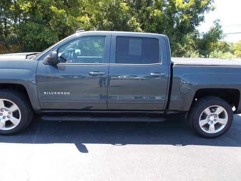 Used 2018 Chevrolet Silverado 1500 LT w/ All Star Edition AWD/4WD image 6