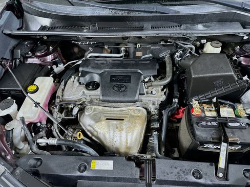 Used 2018 Toyota RAV4 LE w/ All Weather Liner Package FWD image 31