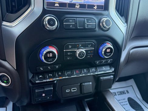 Used 2021 GMC Sierra 1500 SLT w/ SLT Premium Plus Package AWD/4WD image 25