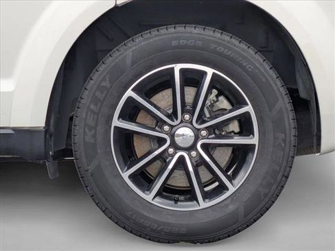 Used 2017 Dodge Journey SE w/ Flexible Seating Group image 22