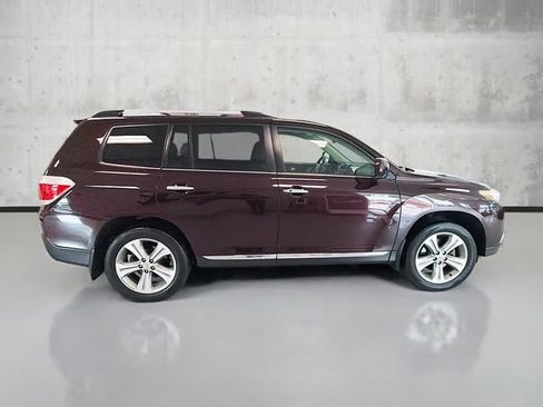 Used 2012 Toyota Highlander Limited w/ Tow Pkg image 4