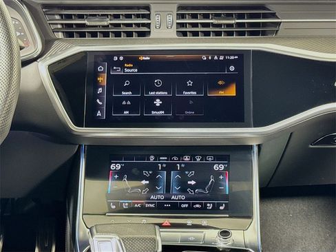 Used 2022 Audi S6 Prestige w/ Prestige Package image 16