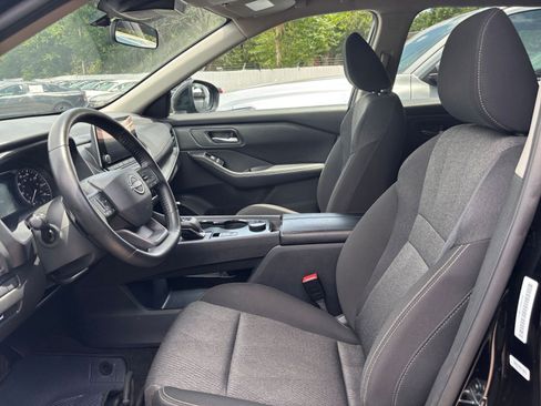 Used 2025 Nissan Rogue SV AWD/4WD image 29