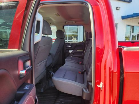 Used 2018 Chevrolet Silverado 1500 LT w/ All Star Edition image 35