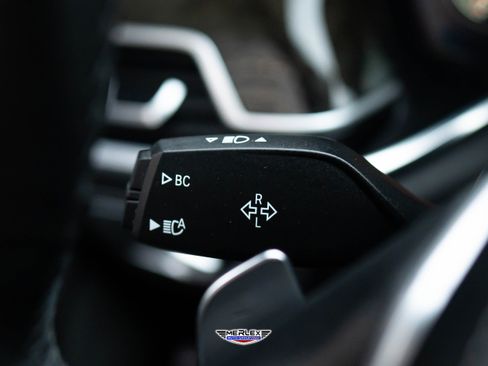 Used 2018 BMW 750i xDrive image 30