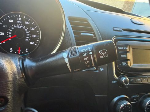 Used 2017 Kia Forte LX image 17