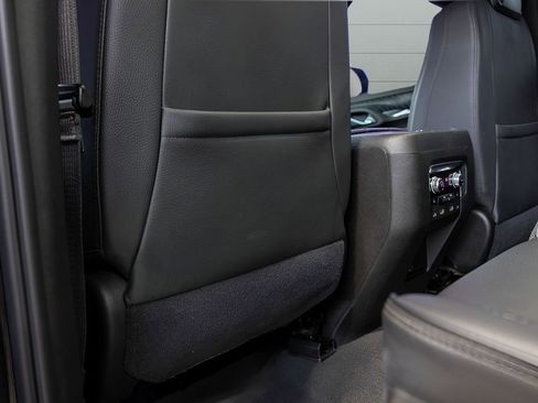 Used 2021 GMC Yukon XL Denali w/ Denali Premium Package AWD/4WD image 60