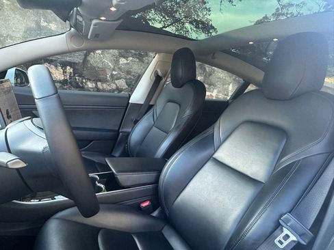 Used 2020 Tesla Model 3 Long Range image 25