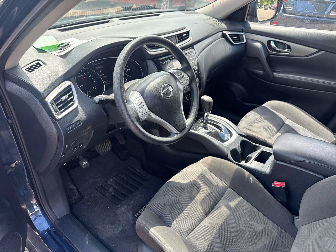 Used 2016 Nissan Rogue S AWD/4WD image 9