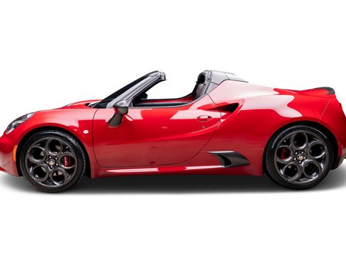Used 2015 Alfa Romeo 4C Spider w/ Spider Track Package image 24