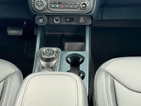 New 2026 Ford Maverick Lariat w/ Black Appearance Package AWD/4WD image 9