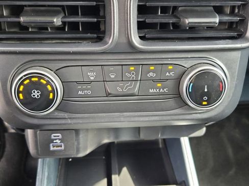 Used 2022 Ford Maverick XL image 17