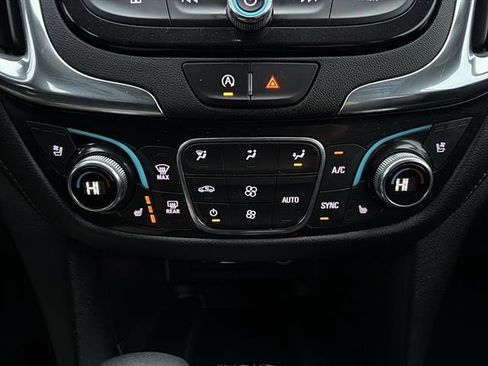 Used 2023 Chevrolet Equinox Premier image 25