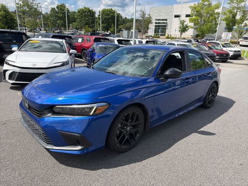 Used 2023 Honda Civic Sport image 6