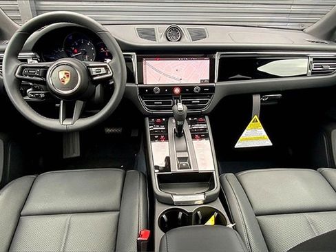New 2025 Porsche Macan image 6