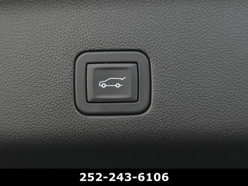 Used 2026 Chevrolet Suburban Z71 w/ Comfort Package AWD/4WD image 42